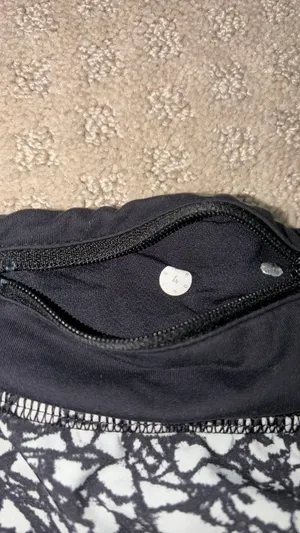 Lululemon Speed Up Shorts 2.5" thumbnail 2