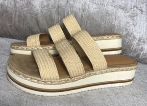 Universal Threads Beige 3 Textile Strap Platform Wedge Sandals 9.5 Espadrille thumbnail 2