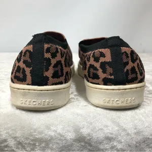 Skechers cheetah leopard print slip on size 7 memory foam sneakers thumbnail 3