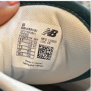 New Balance 550 Sneakers 9.5 White Green Retro Basketball BBW550BI Leather thumbnail 6