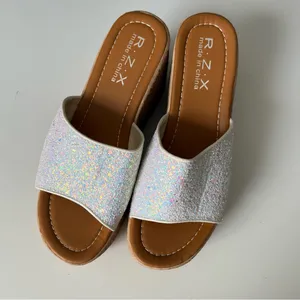 Y2K Lightweight Wedge Platform Slides White Glitter Size 8 RZX Brand EUC thumbnail 2