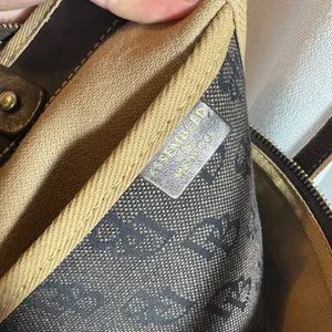 Vintage Dooney & Bourke Signature DB Purse Large Tassel Tote Y2K Brown GUC!‎ thumbnail 13