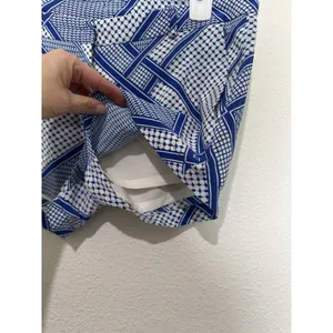 Amanda Uprichard Blue White Geometric Pattern Silk Shorts Women's Size S thumbnail 5