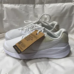 NEW Nike‎ Revolution Running Shoes SIZE 6 B11 thumbnail 6