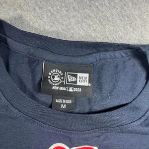 New Boston Red Sox Woman’s Medium 9x World Series Champions Woman Cropped TShirt thumbnail 4