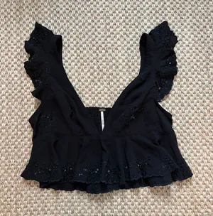 Black  Top thumbnail 1