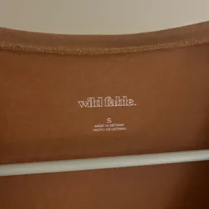 Wild Fable Women's Brown V-Neck Crop Top thumbnail 2