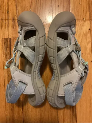 KEEN RAVINE H2 hiking water SANDAL size 7.5 thumbnail 3