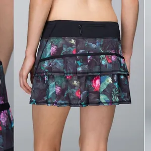 Lululemon Run: Pace Setter Skirt (Regular)
Curious Jungle Multi / Black thumbnail 2