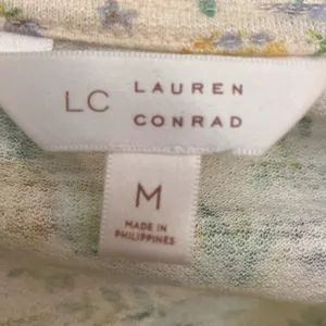 LC Lauren Conrad women’s pineapple print lace top size M thumbnail 7