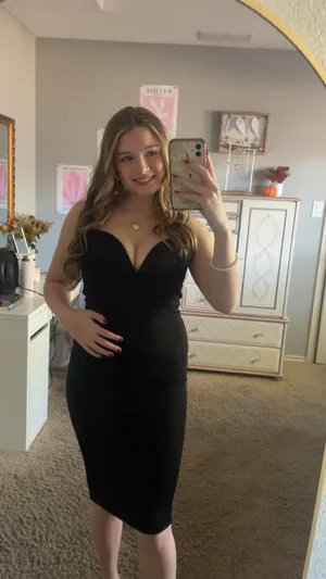 black dress Size M thumbnail 3