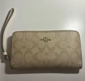 Coach Wallet Wristlet thumbnail 1