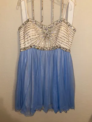 Blondie Nites Homecoming Dress thumbnail 1