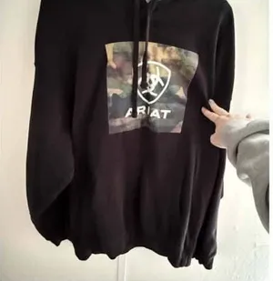 Mens ariat hoodie  thumbnail 1