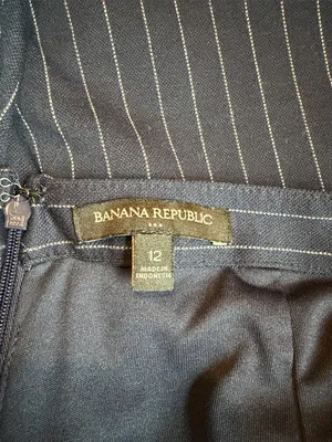 BANANA REPUBLIC navy pinstripe skirt thumbnail 5
