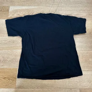Harry Potter Gryffindor Quidditch T-shirt in Gold and Black thumbnail 3