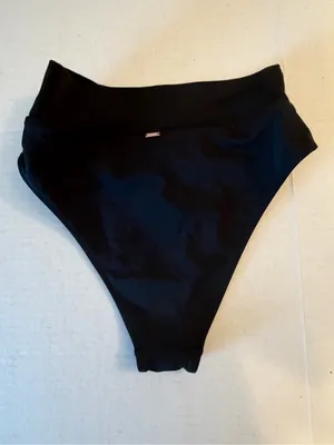 PINK Victoria’s Secret High-Waist Black Bikini Bottom size Small thumbnail 2