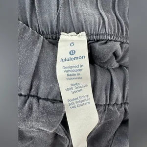 Lululemon Move‎ Lightly Women's Gray/Blue Cargo Casual Pants Size 6 thumbnail 3