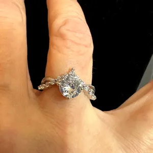 Shiny Round Cubic Zirconia in a V Setting size 6 thumbnail 7