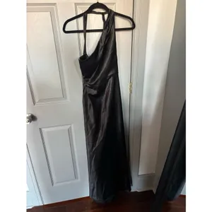 Jenny Yoo Black One Shoulder Lena Dress thumbnail 3