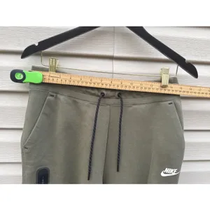 Nike Women's Tech Fleece Essential High-Rise Pants –‎ Olive Green – Size M thumbnail 4
