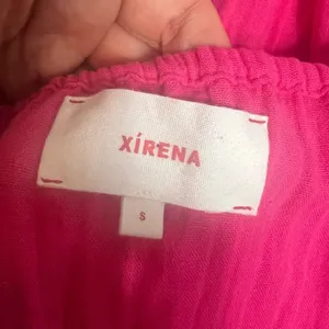 XIRENA Sonnet Shirred Minidress pink raspberry Sz‎ S thumbnail 6