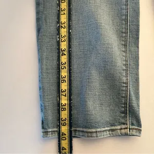 Levi’s 545 Low Waist Straight Leg Jeans Light Wash Size 8 thumbnail 8