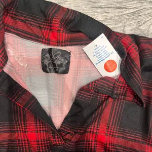 Motherhood Maternity NWT Maternity Fashion Womens XL Flannel Dress 3/4 Sleeve Red & Black Plaid VNeck thumbnail 3