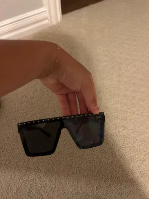 brand new QUAY glasses  thumbnail 4
