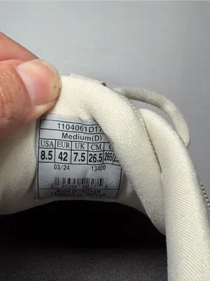 Brooks Ghost max cushion neutral Women's Running Sneakers in Cream/Off-White 8.5 thumbnail 10