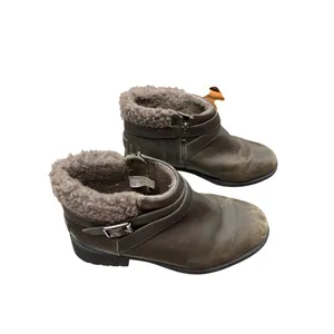 UGG Brown Leather Ankle Boots With Shearling Lining Womens Size 8 SKU 9972 thumbnail 3
