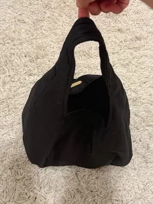 Naraya silk Classic Black Women’s Shoulder Bag - Versatile Everyday Tote thumbnail 5