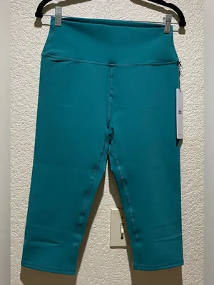 Alo Yoga NWT 16” High Waist Airbrush Capri Leggings Emerald Isle Green Size L thumbnail 4