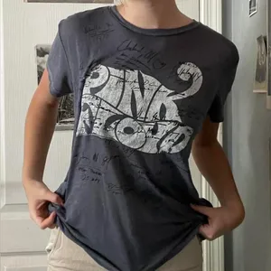 A&F Pink Floyd graphic tshirt thumbnail 1