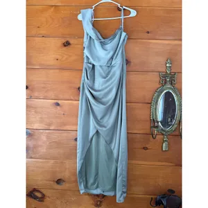 Lulus Showing Off a Little Sage Green Asymmetrical Tulip Midi Dress Wedding XS thumbnail 2