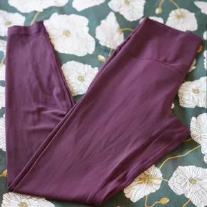 Lululemon Align high rise legging in Cassis, 28 inch thumbnail 3
