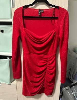 Windsor Bodycon Red Dress thumbnail 1