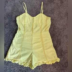 Urban Outfitters Yellow Romper Size M thumbnail 6