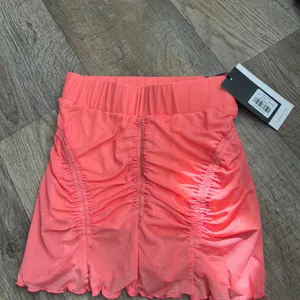 NWT Tiger mist esme skort in peach‎ size XXS thumbnail 3