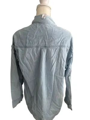 BEACH RIOT Denim Button Down Shirt Size Medium thumbnail 2