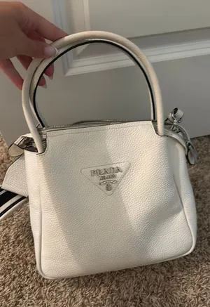 Prada Bag Leather thumbnail 1