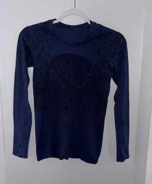 Lululemon Swiftly Tech Long Sleeve thumbnail 1