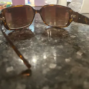 Jessica Simpson Brown Oversized Sunglasses thumbnail 4