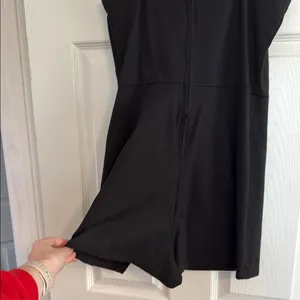 Elegant Black Women's Dress thumbnail 4