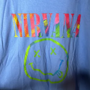 NWT Nirvana Women's Short-Sleeve Neon Smile Boyfriend Graphic Tee Size 2XL thumbnail 2