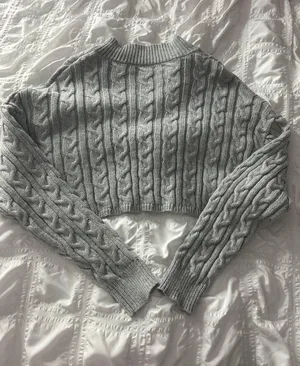 Sweater thumbnail 5