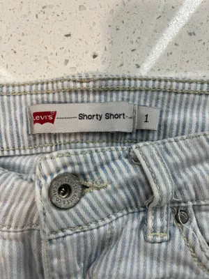 Levi's Shorty Short Denim thumbnail 3