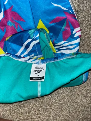 Speedo swimsuit SIZE 26 thumbnail 3