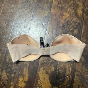 Victoria’s Secret nude strapless 32C multi-way push-up bra thumbnail 2