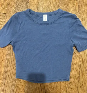 Blue Lululemon Crop Top Size 4 thumbnail 1
